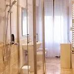 Aura *