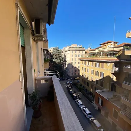 Aura * Roma