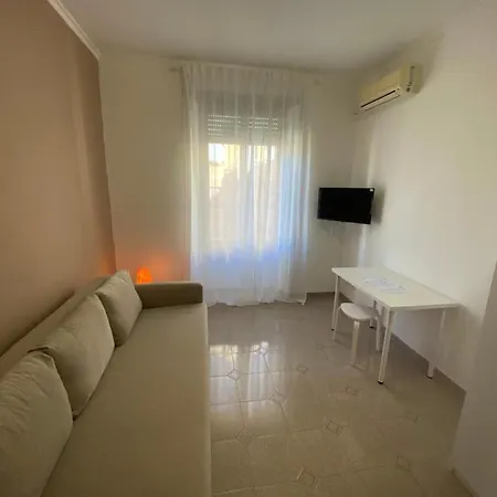 Apartment Aura *